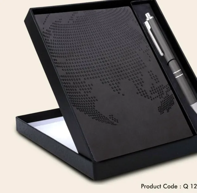 Q129 Globe A5 Notebook & Loop Metal Pen