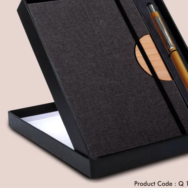 Q125 2-in-1 Multipurpose PU Notebook